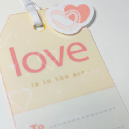 Love is in the air | Tags